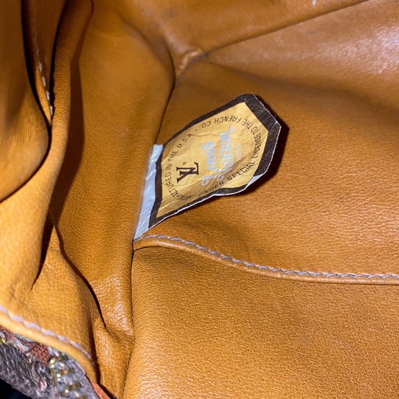 Rare Authentic Louis Vuitton Paris bag - Picture 8 of 14